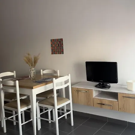 Dushku Apartment *