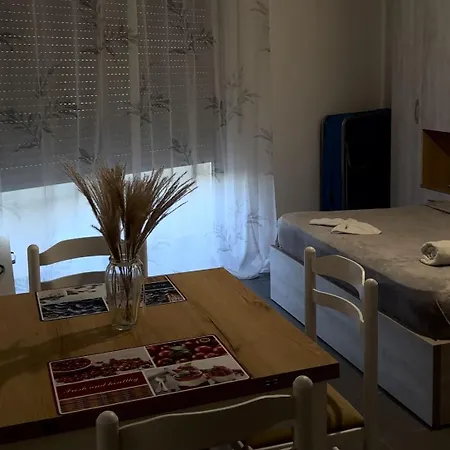 Apartment Dushku Golem (Tirana)