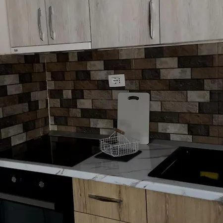 Dushku Apartment